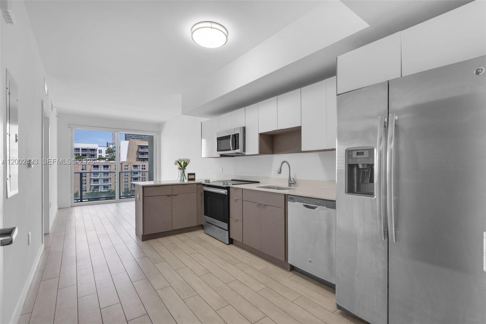 26 EDGEWATER CONDO - Residential Lease