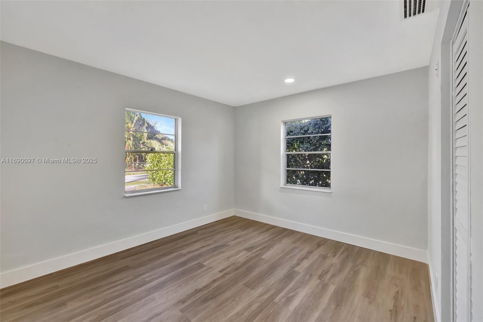 NORTH ANDREWS TERRACE - Residential