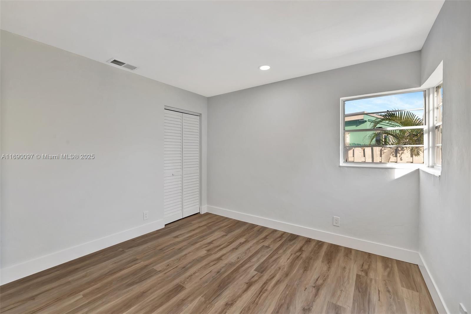 NORTH ANDREWS TERRACE - Residential