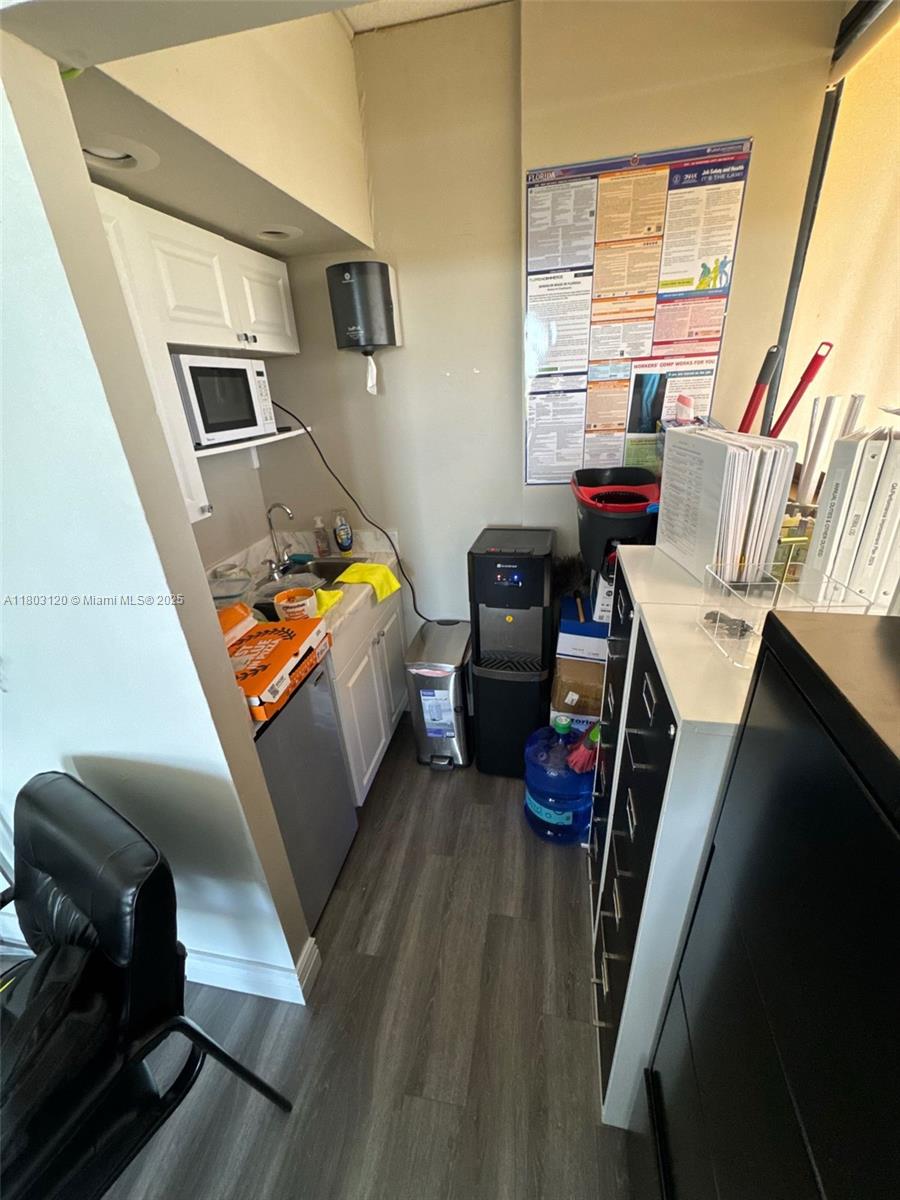 900 W 49th St Suite 314