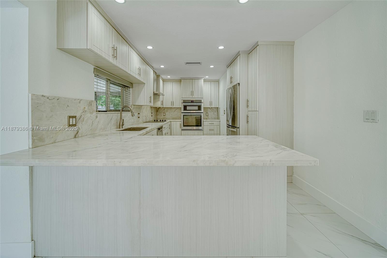 DRIFTWOOD PLAZA ADD - Residential Lease