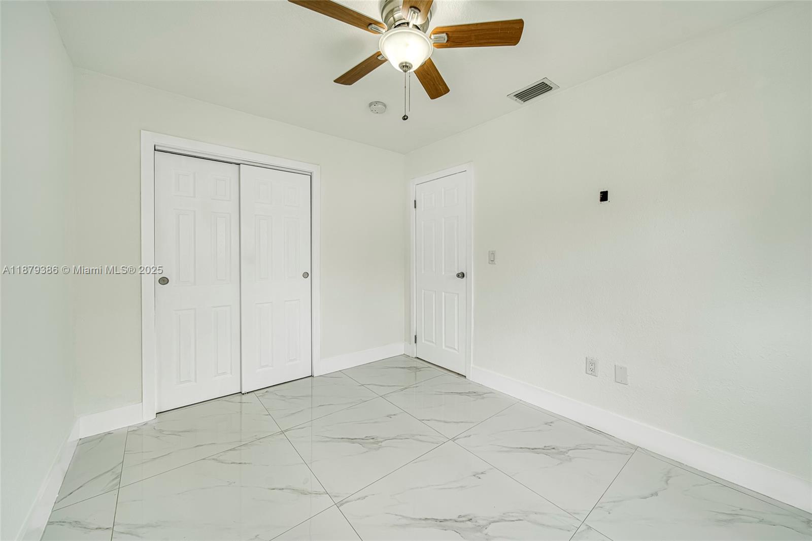 DRIFTWOOD PLAZA ADD - Residential Lease