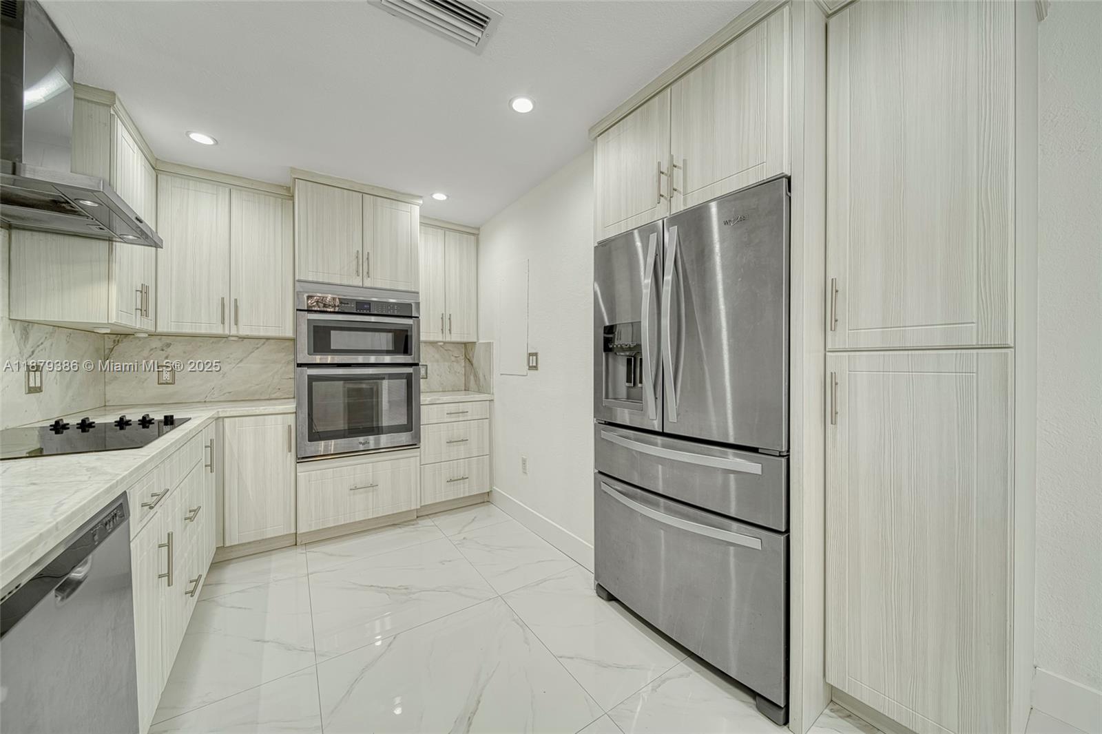 DRIFTWOOD PLAZA ADD - Residential Lease
