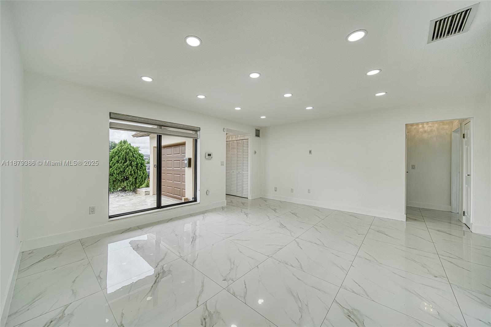 DRIFTWOOD PLAZA ADD - Residential Lease
