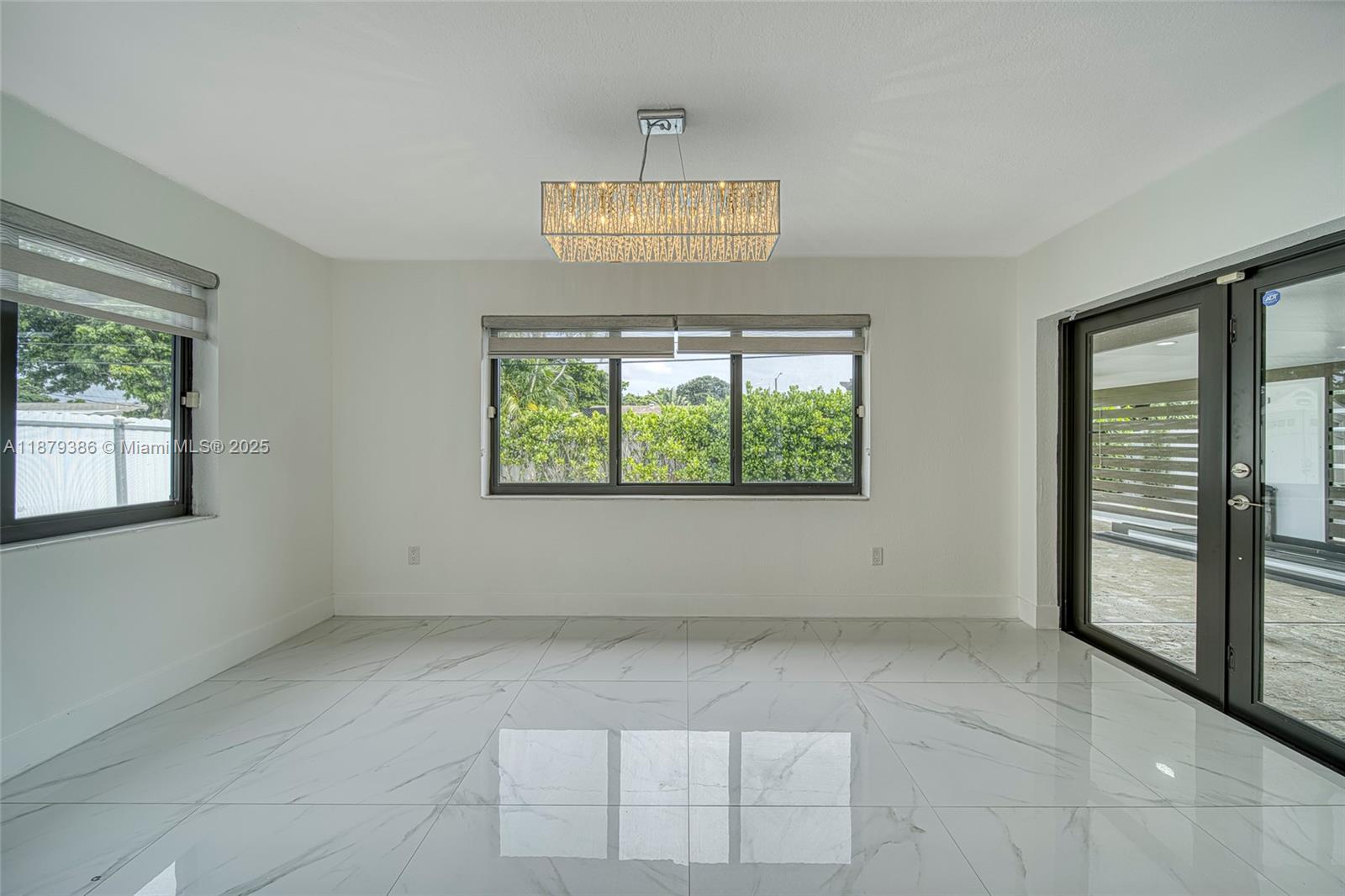DRIFTWOOD PLAZA ADD - Residential Lease