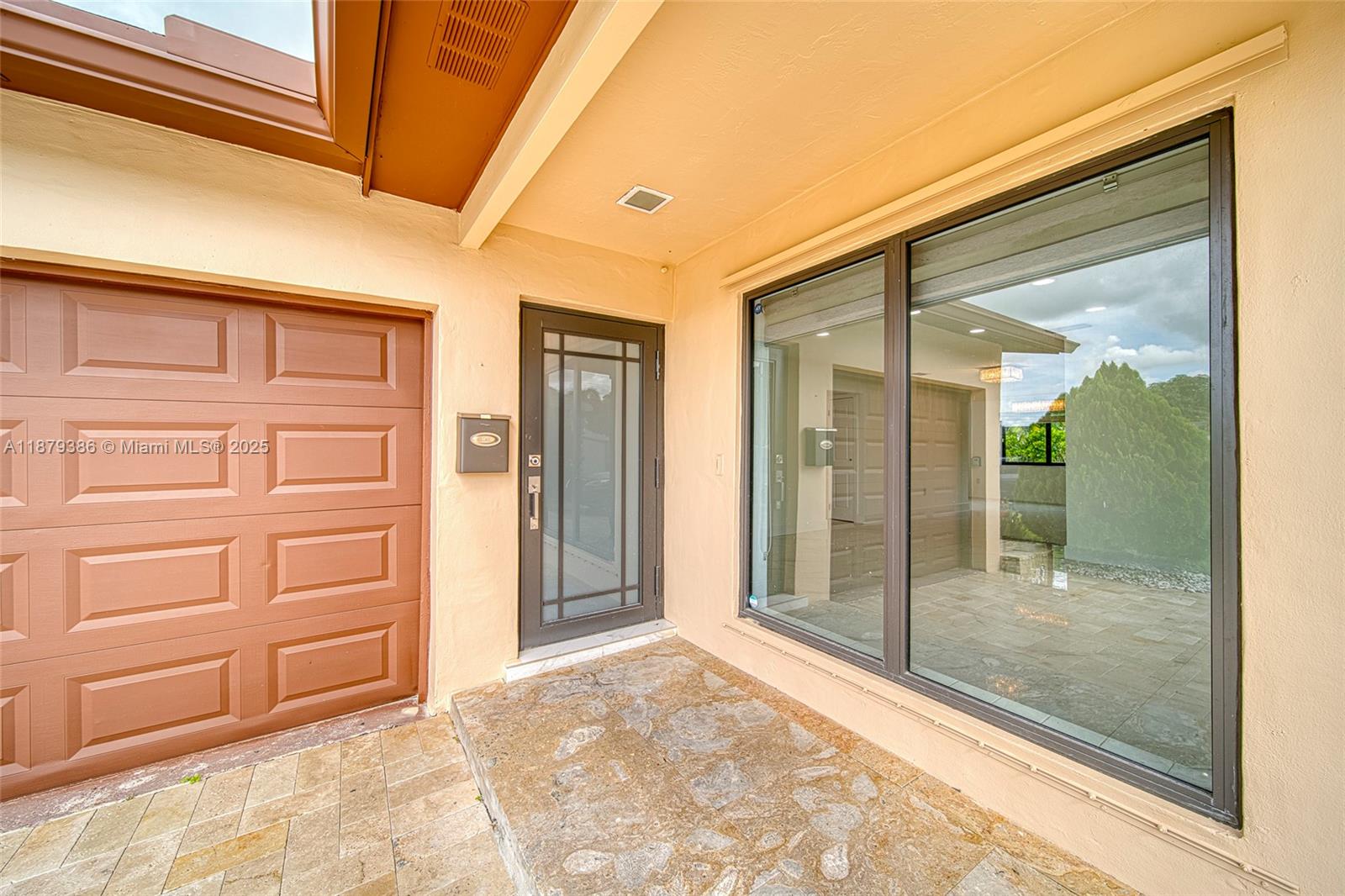 DRIFTWOOD PLAZA ADD - Residential Lease
