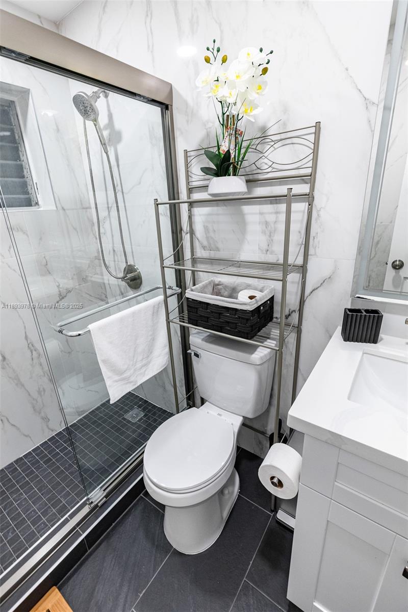 BISC SHORES CORR PLAT - Residential Income