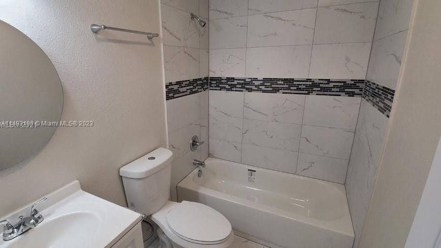 AVONDALE - Residential Lease