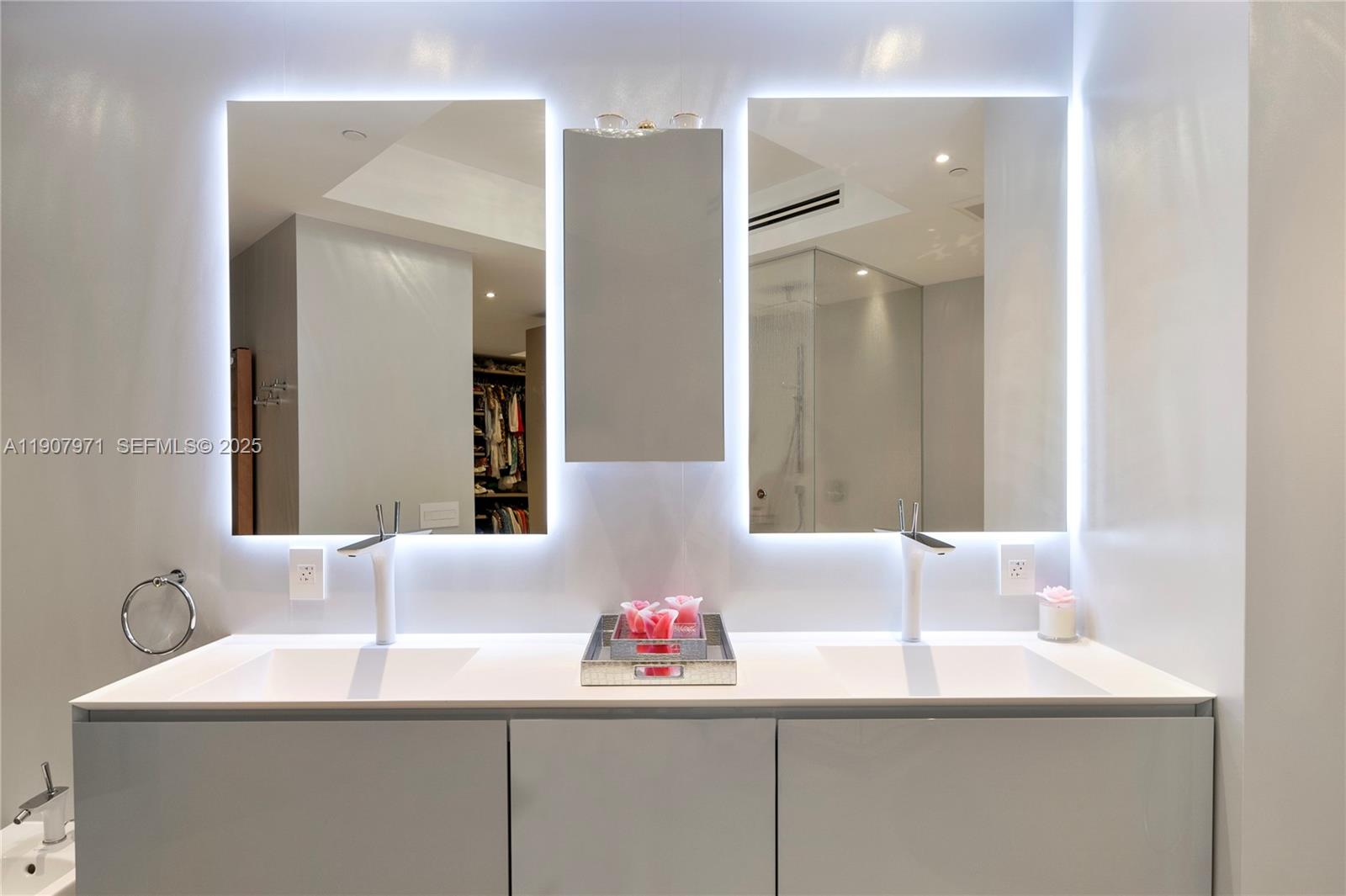 ST REGIS BAL HARBOUR - Residential