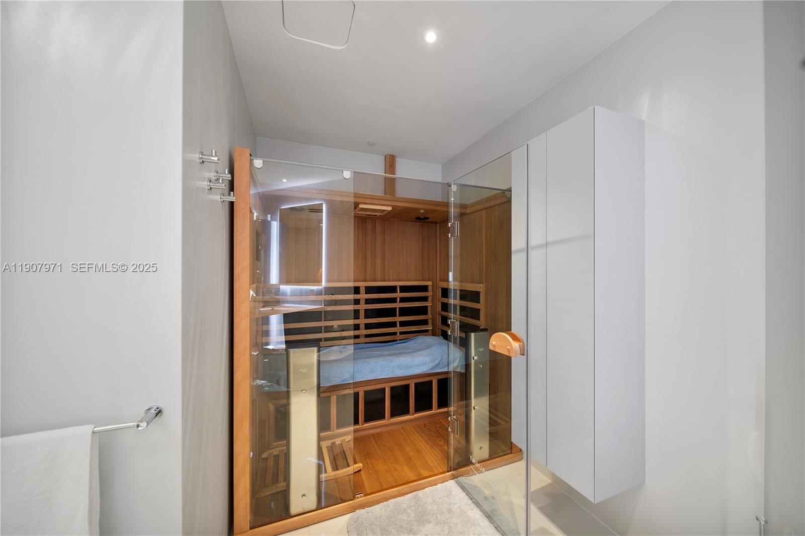 ST REGIS BAL HARBOUR - Residential