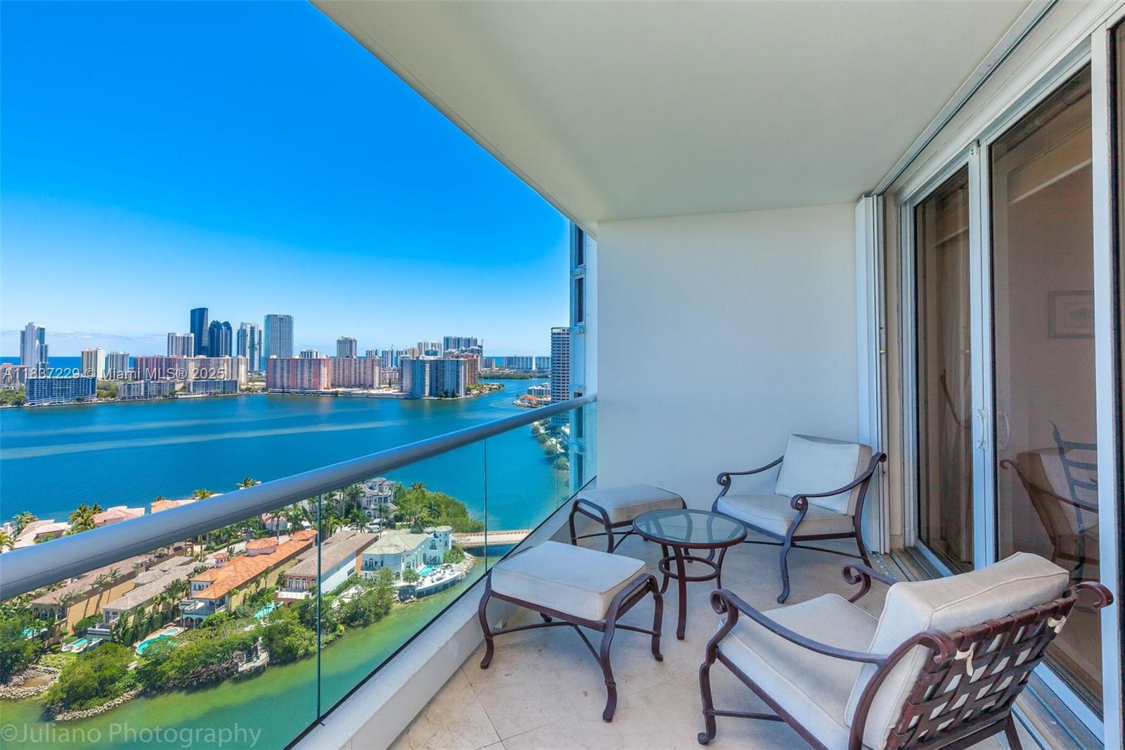 7000 ISL BLVD WILLIAMS IS - Residential