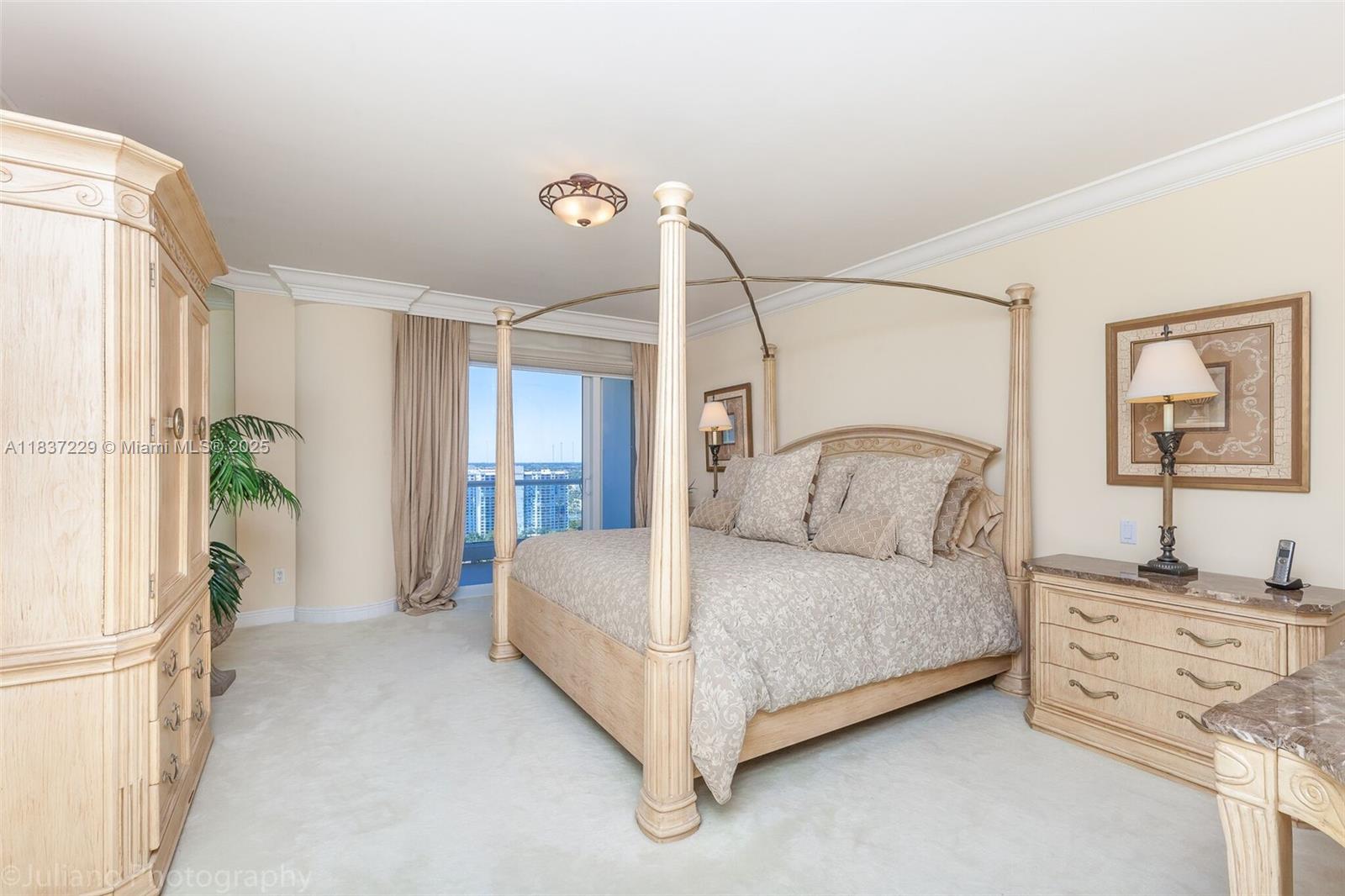 7000 ISL BLVD WILLIAMS IS - Residential