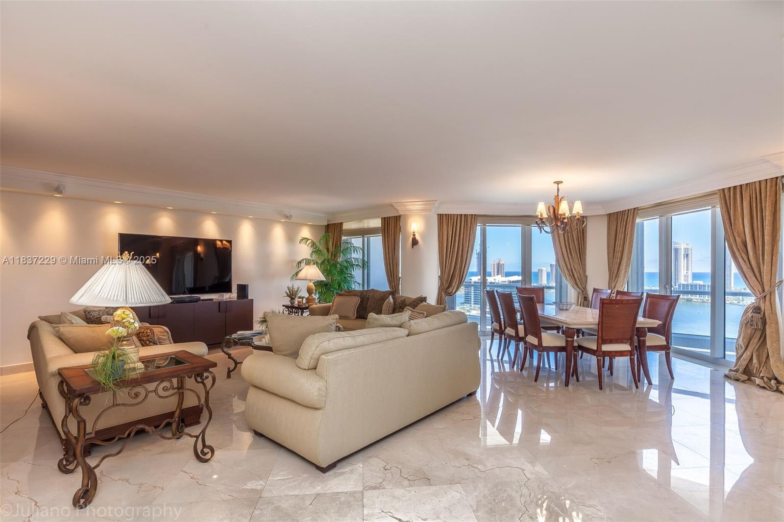 7000 ISL BLVD WILLIAMS IS - Residential