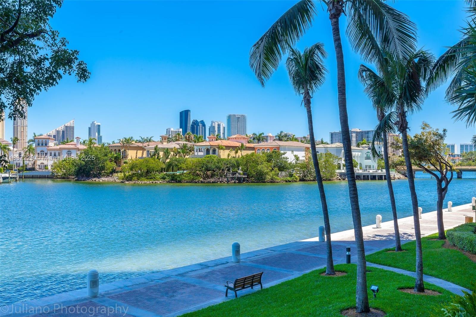 7000 ISL BLVD WILLIAMS IS - Residential