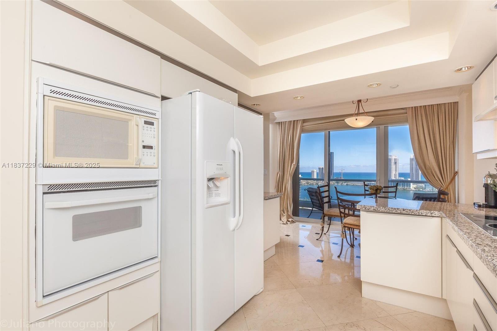 7000 ISL BLVD WILLIAMS IS - Residential