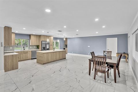 11811 NW 5th Ct Plantation FL 33325
