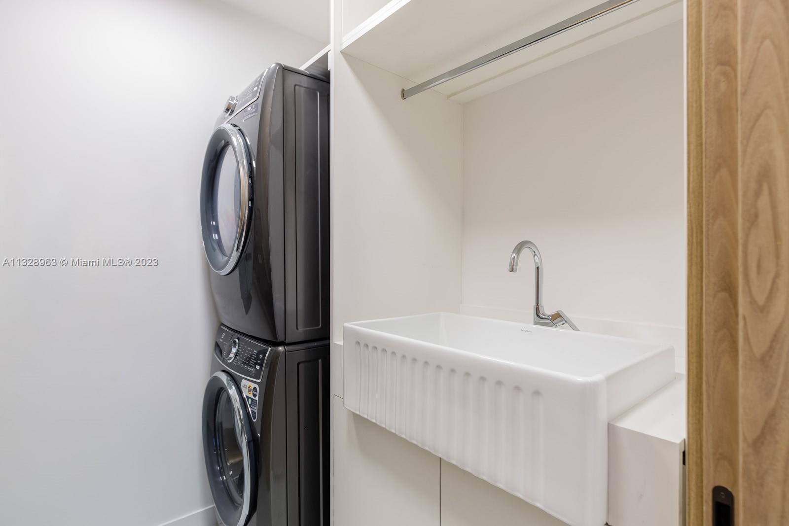 BAY HEIGHTS 1ST ADDN - Residential