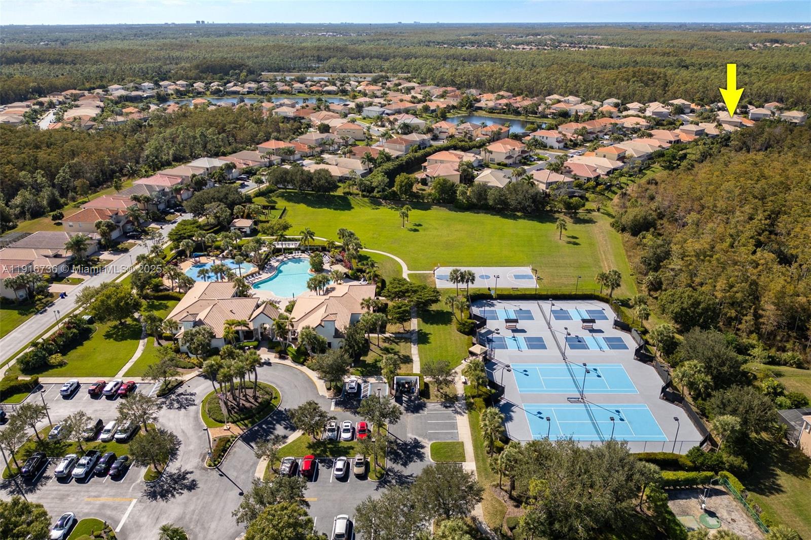 BOTANICA LAKES - Residential