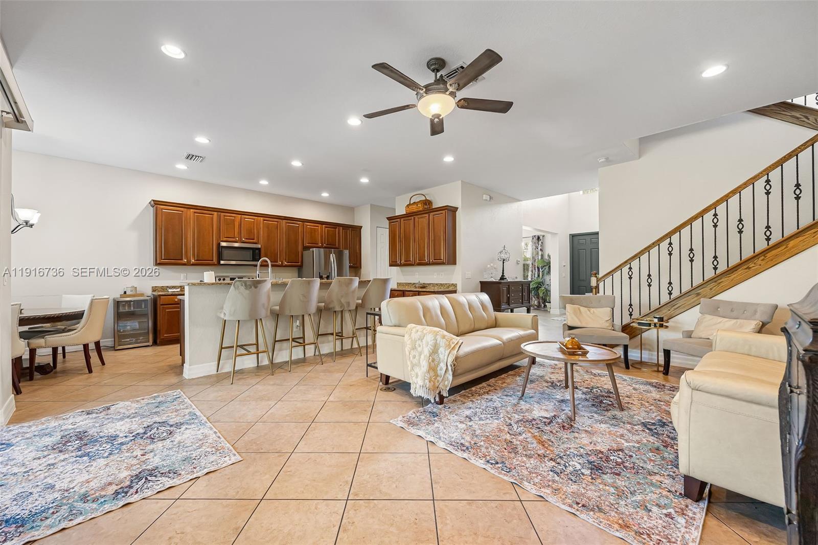 BOTANICA LAKES - Residential