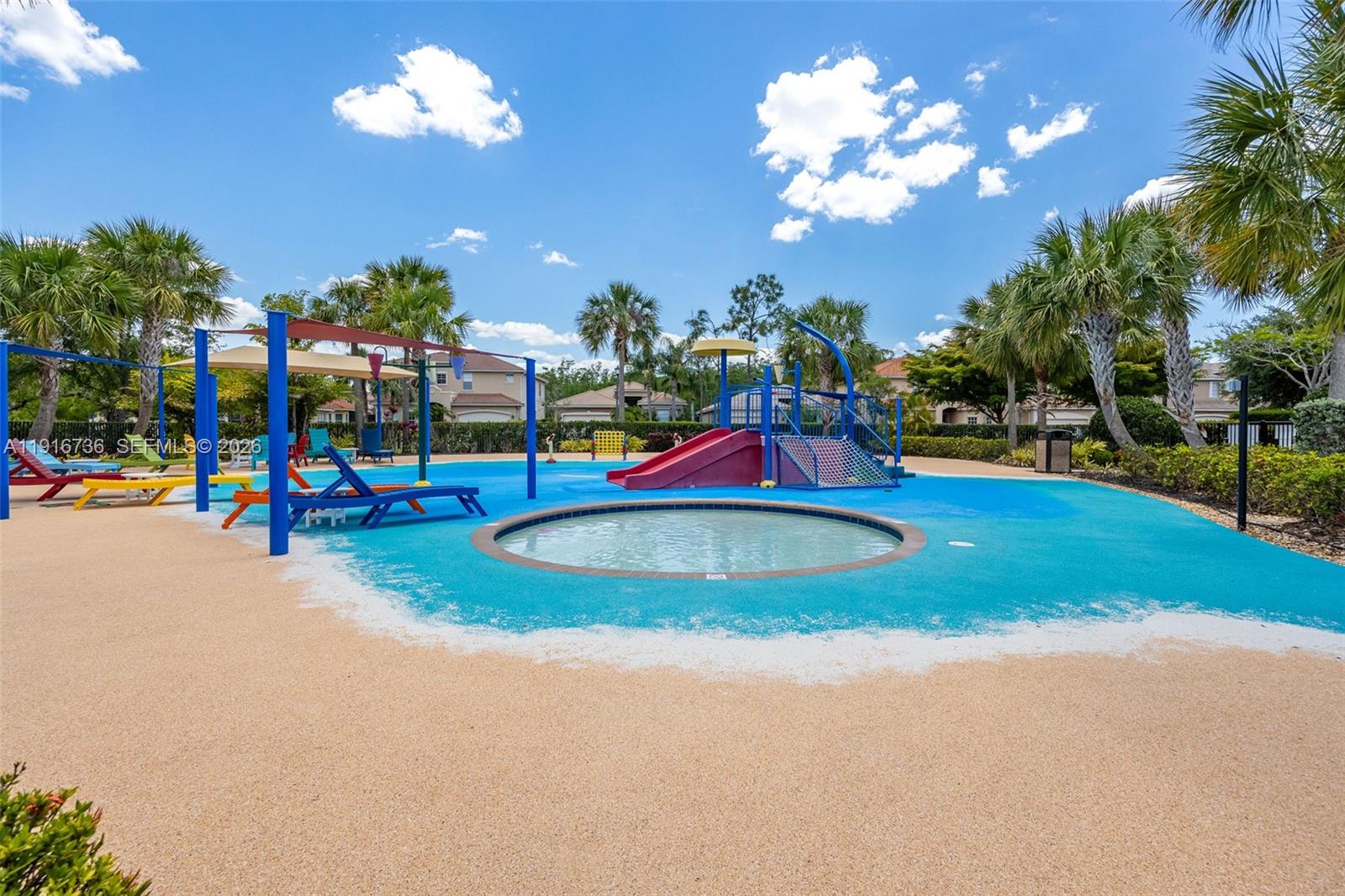 BOTANICA LAKES - Residential