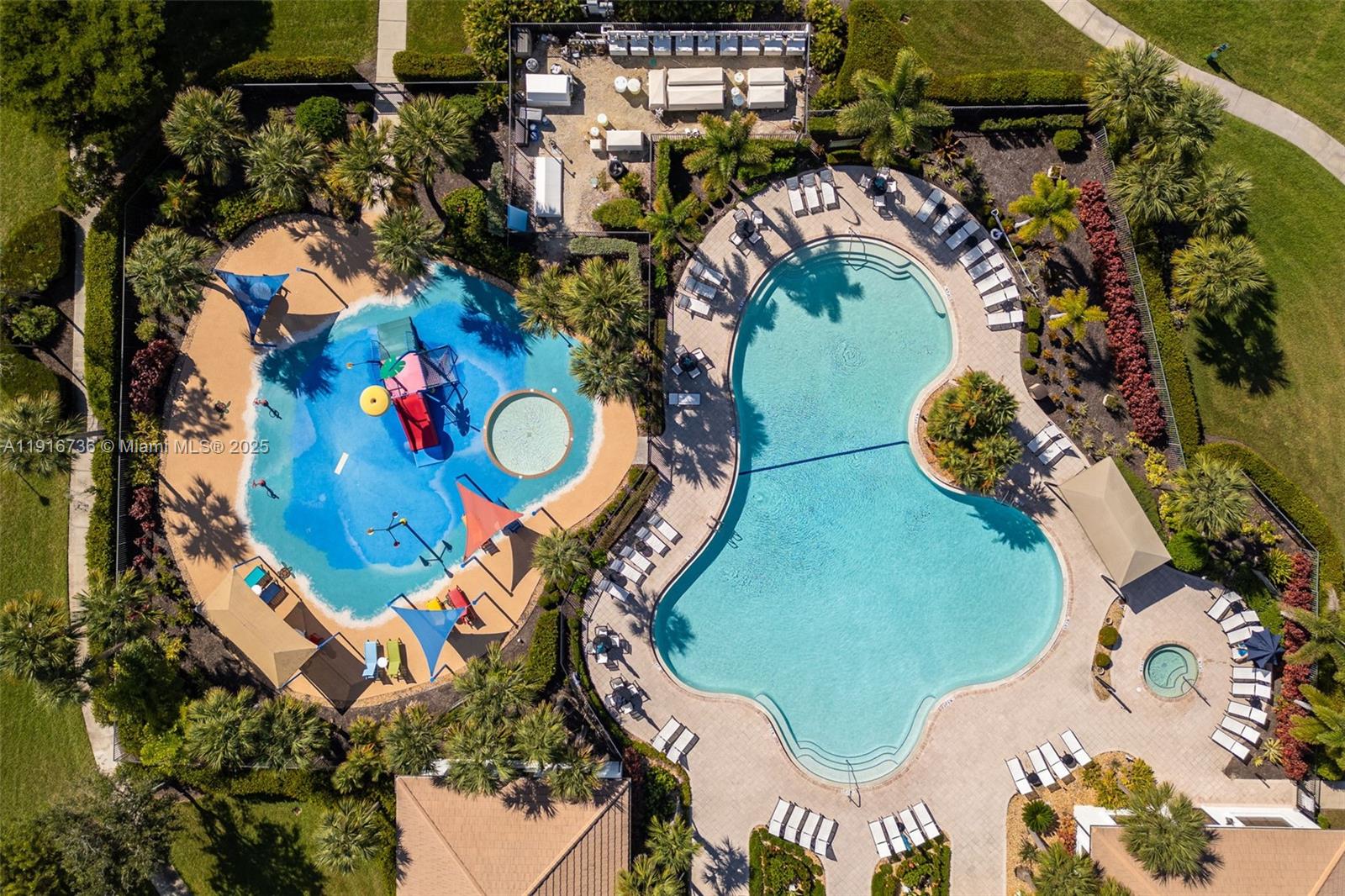 BOTANICA LAKES - Residential