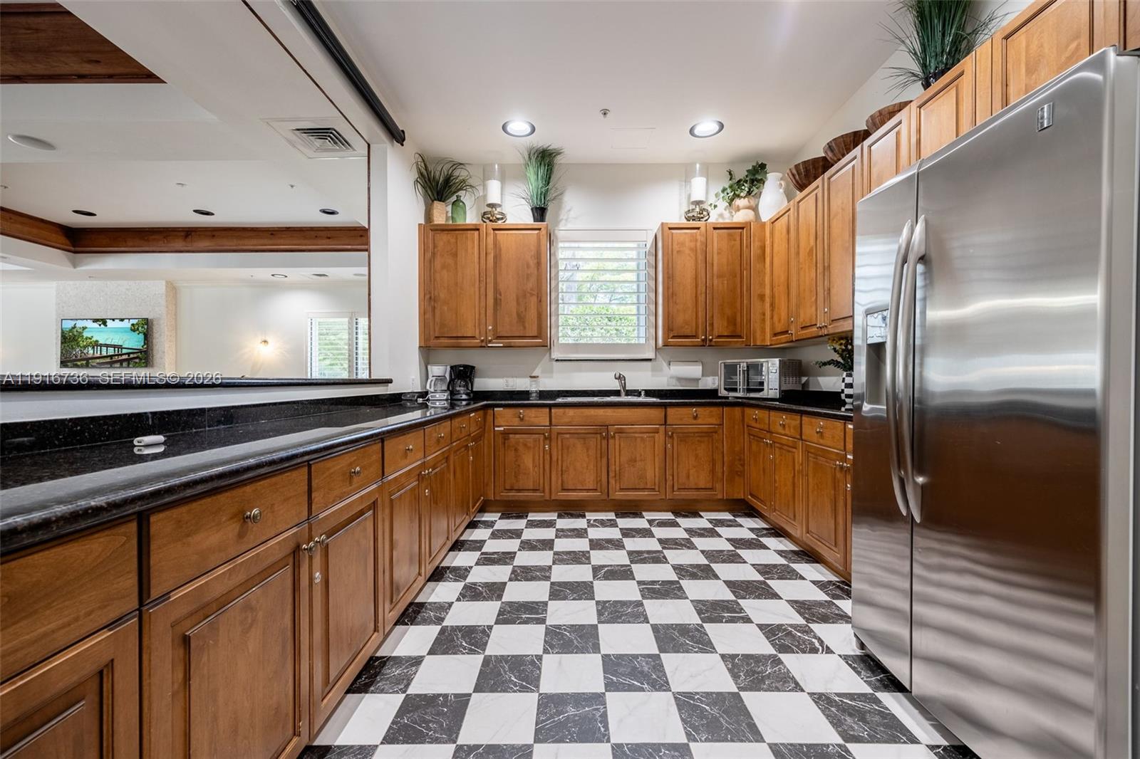 BOTANICA LAKES - Residential