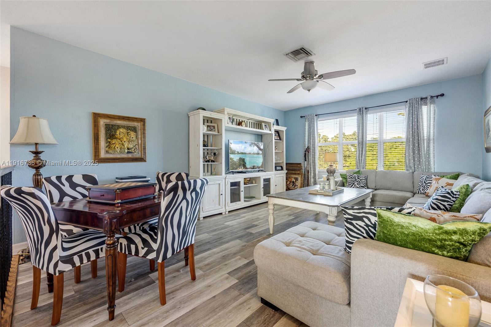 BOTANICA LAKES - Residential