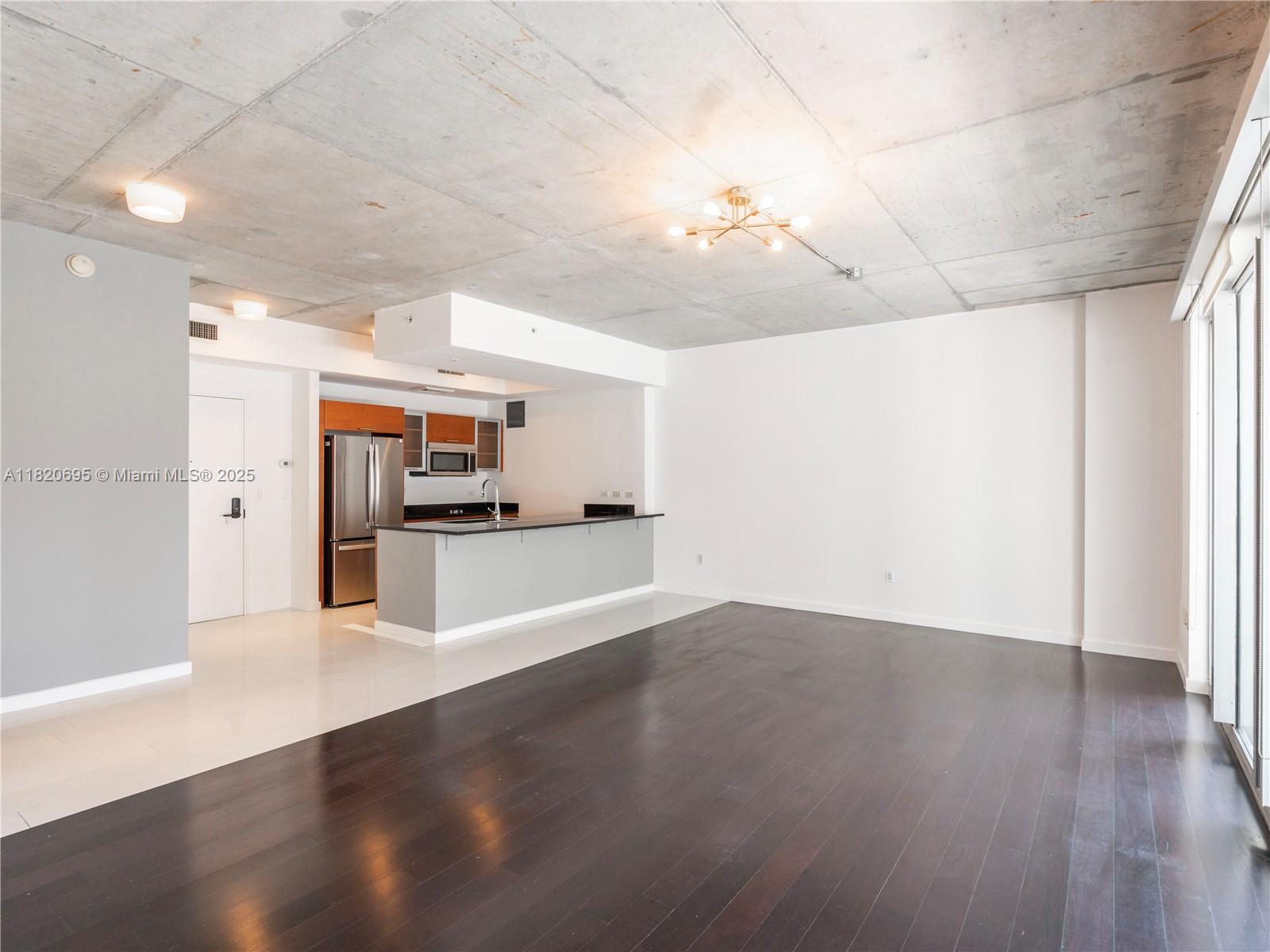 3449 NE 1st Ave L32