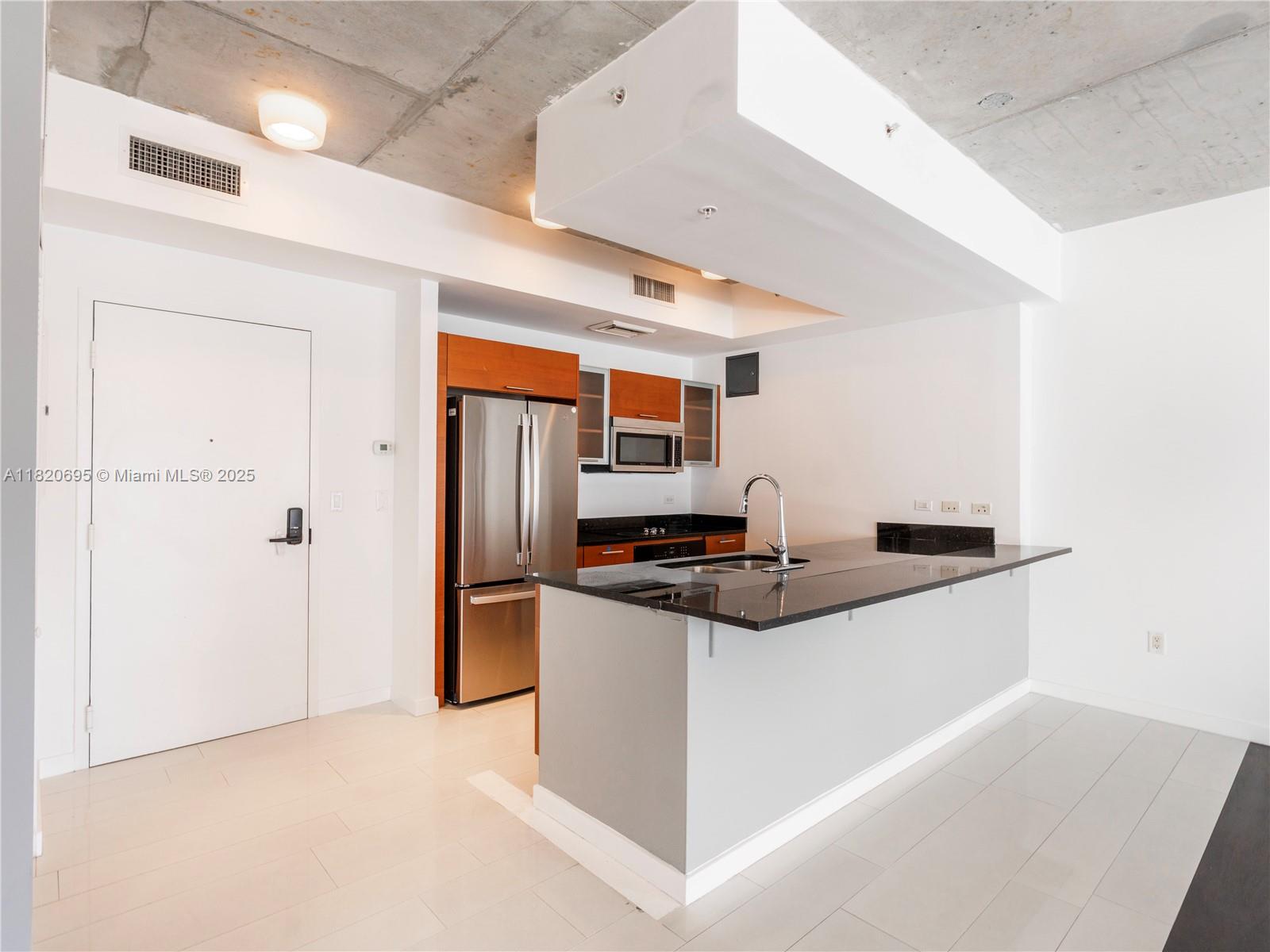3449 NE 1st Ave L32