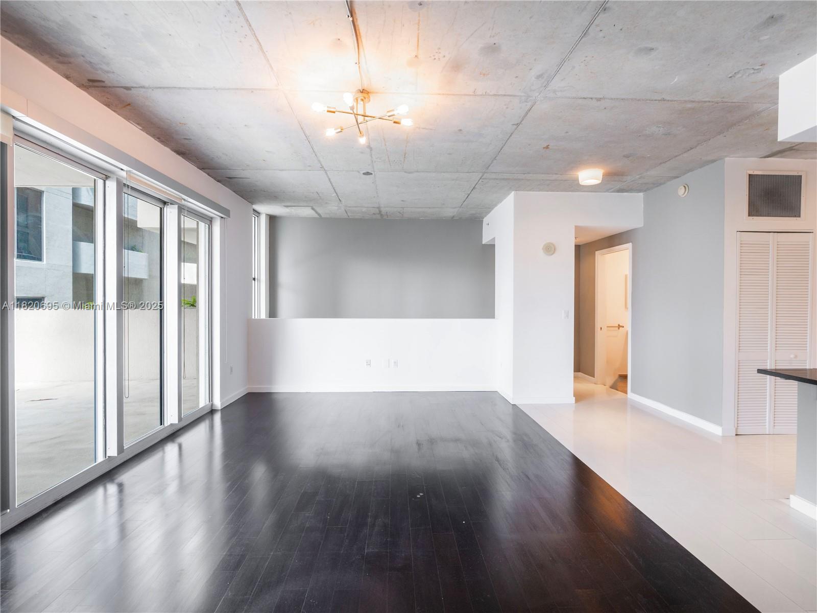 3449 NE 1st Ave L32