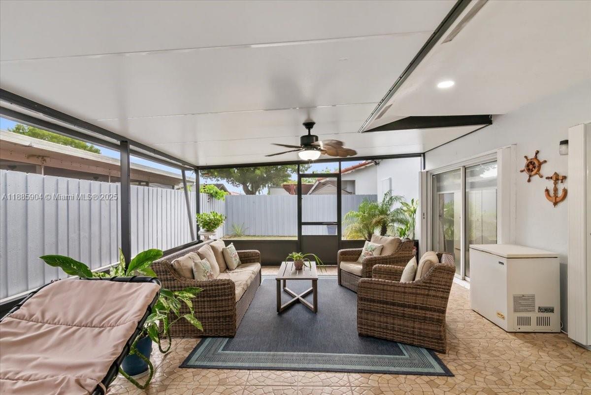 MAJESTIC HOMES - Residential