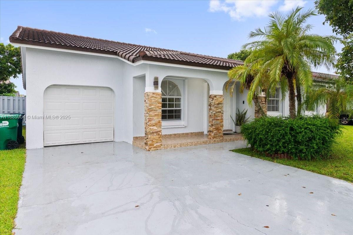 MAJESTIC HOMES - Residential