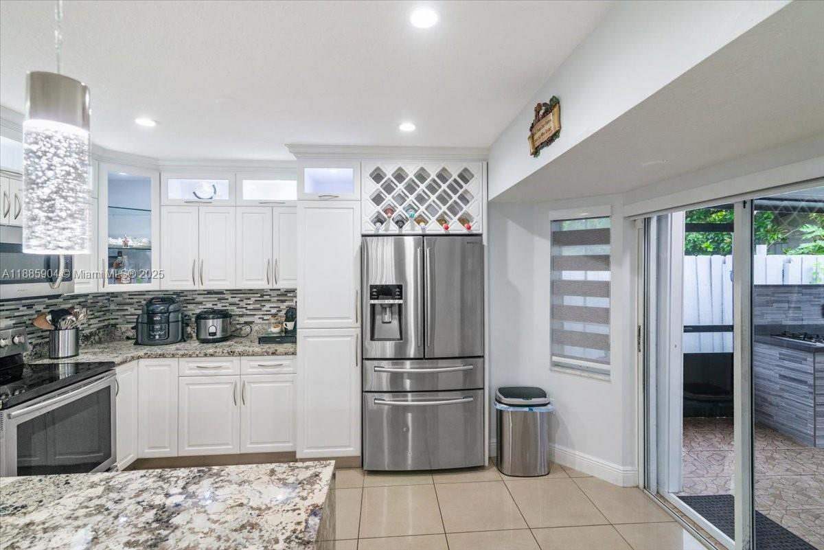 MAJESTIC HOMES - Residential