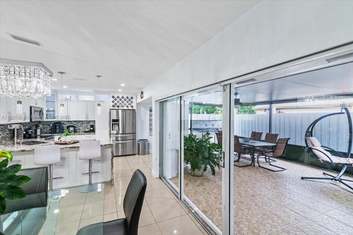 MAJESTIC HOMES - Residential