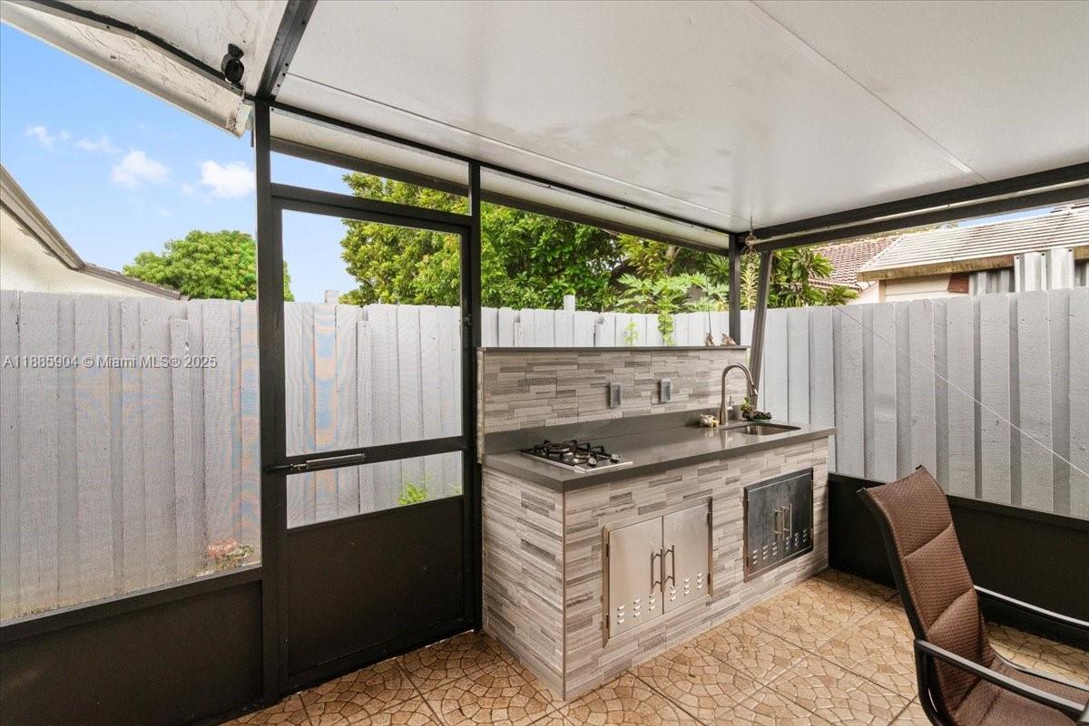 MAJESTIC HOMES - Residential