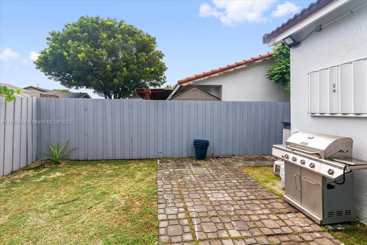 MAJESTIC HOMES - Residential