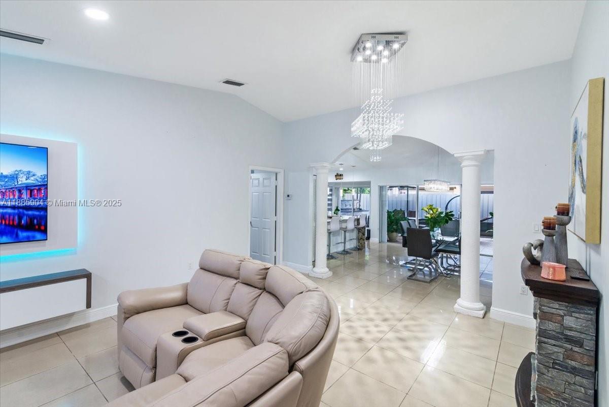 MAJESTIC HOMES - Residential