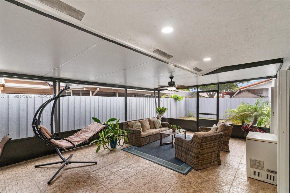 MAJESTIC HOMES - Residential