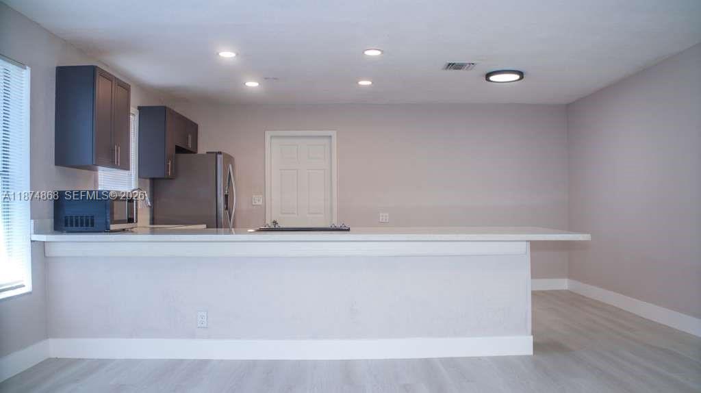 Melrose Manors - Residential Lease