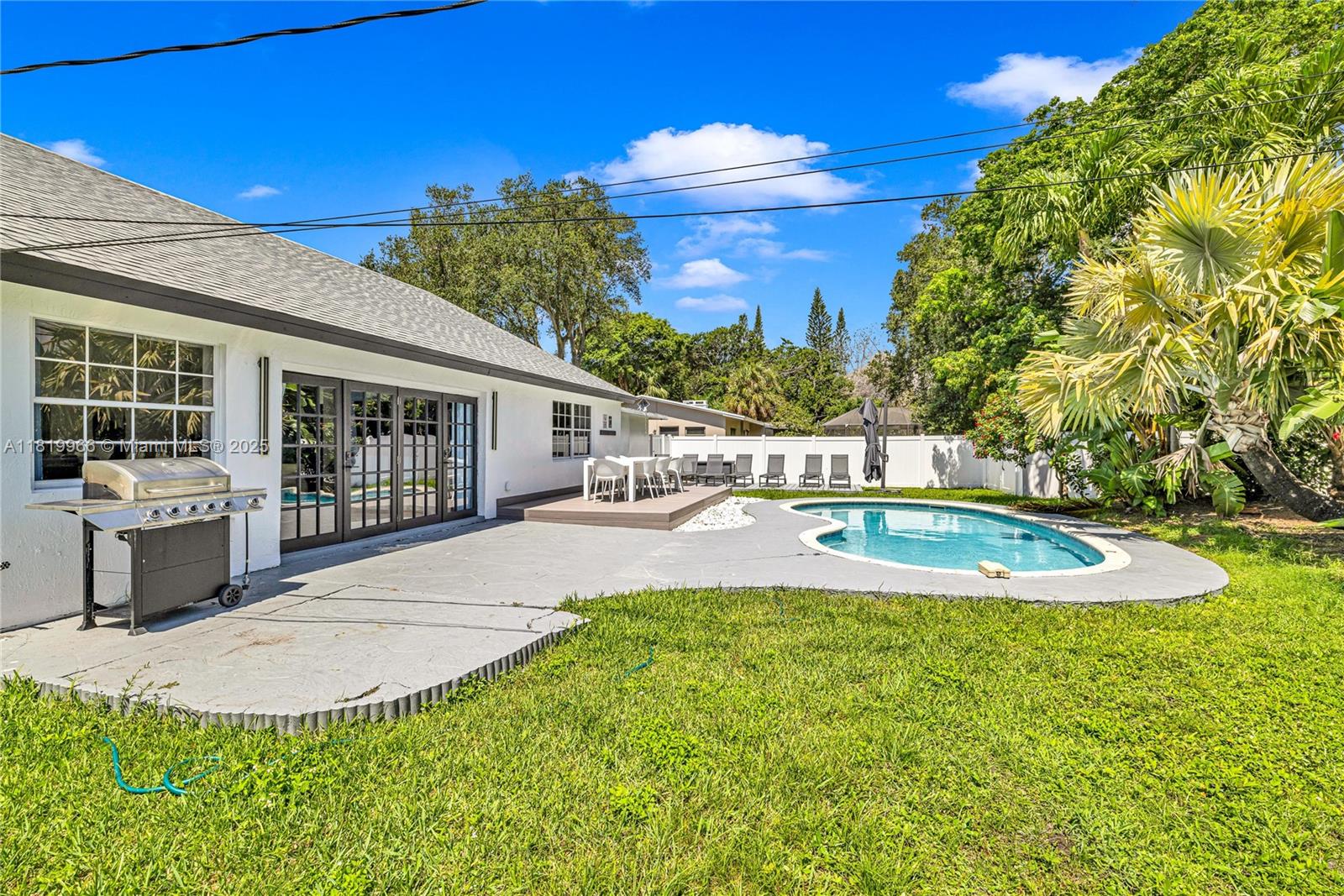 MANGO GARDENS - Residential