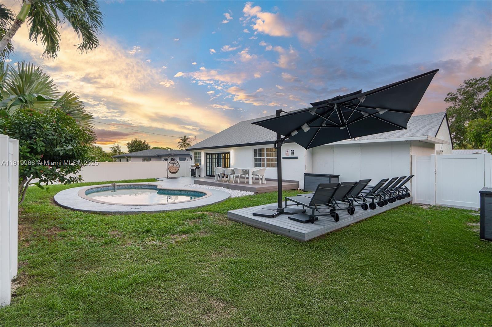 MANGO GARDENS - Residential