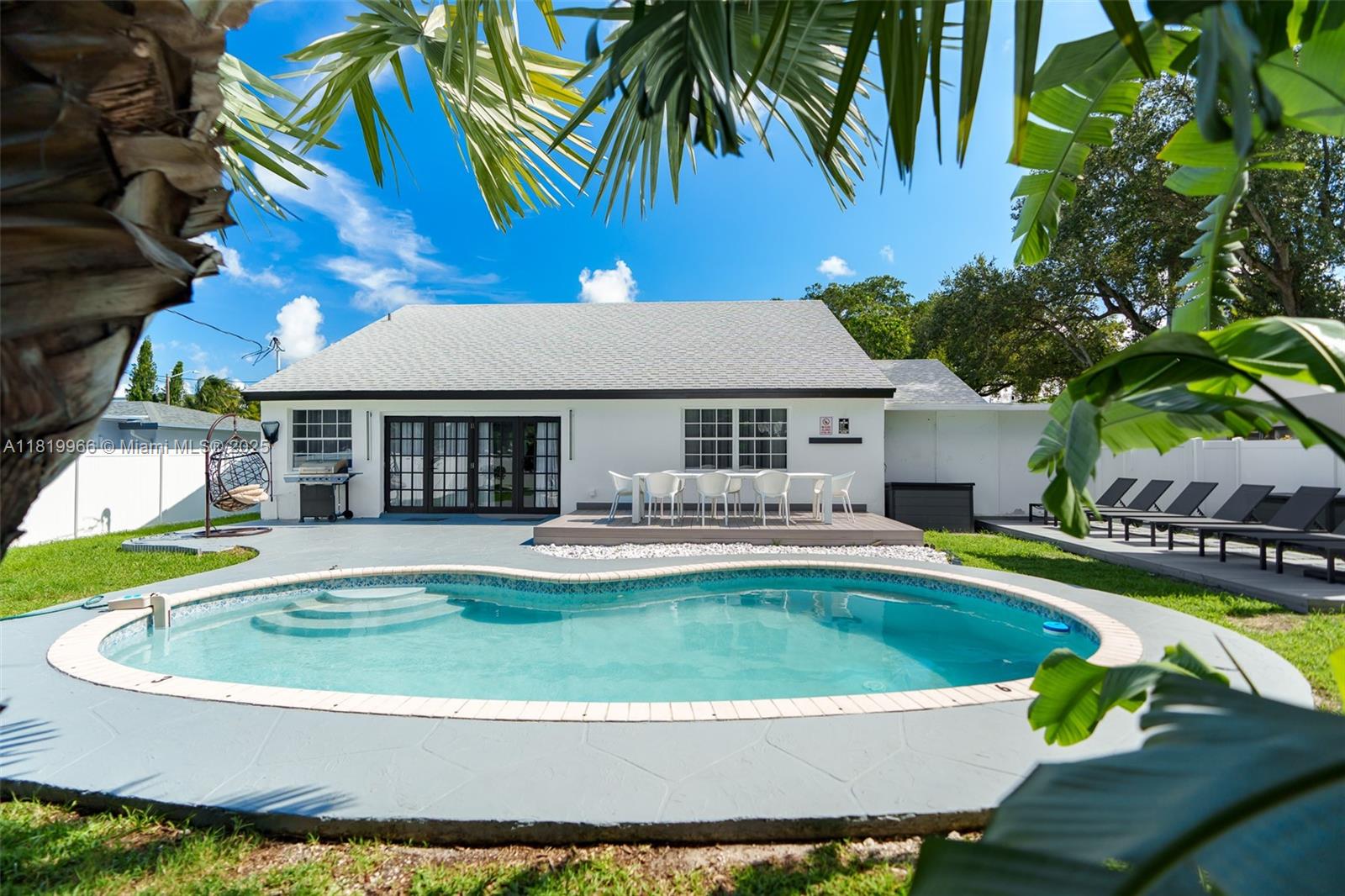 1401 Sw 32nd St, Fort Lauderdale, Broward County, Florida - 4 Bedrooms  
2 Bathrooms - 