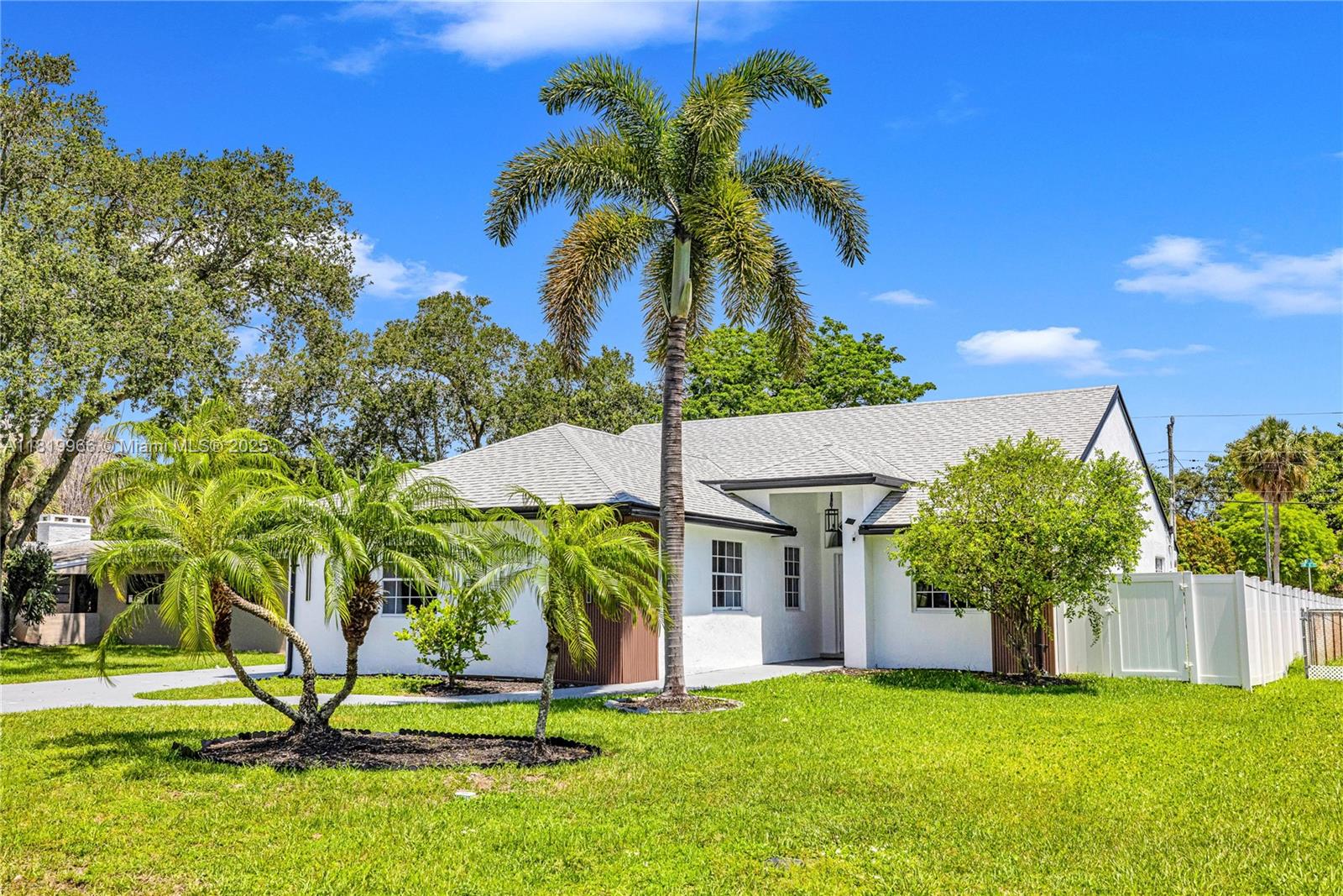 MANGO GARDENS - Residential