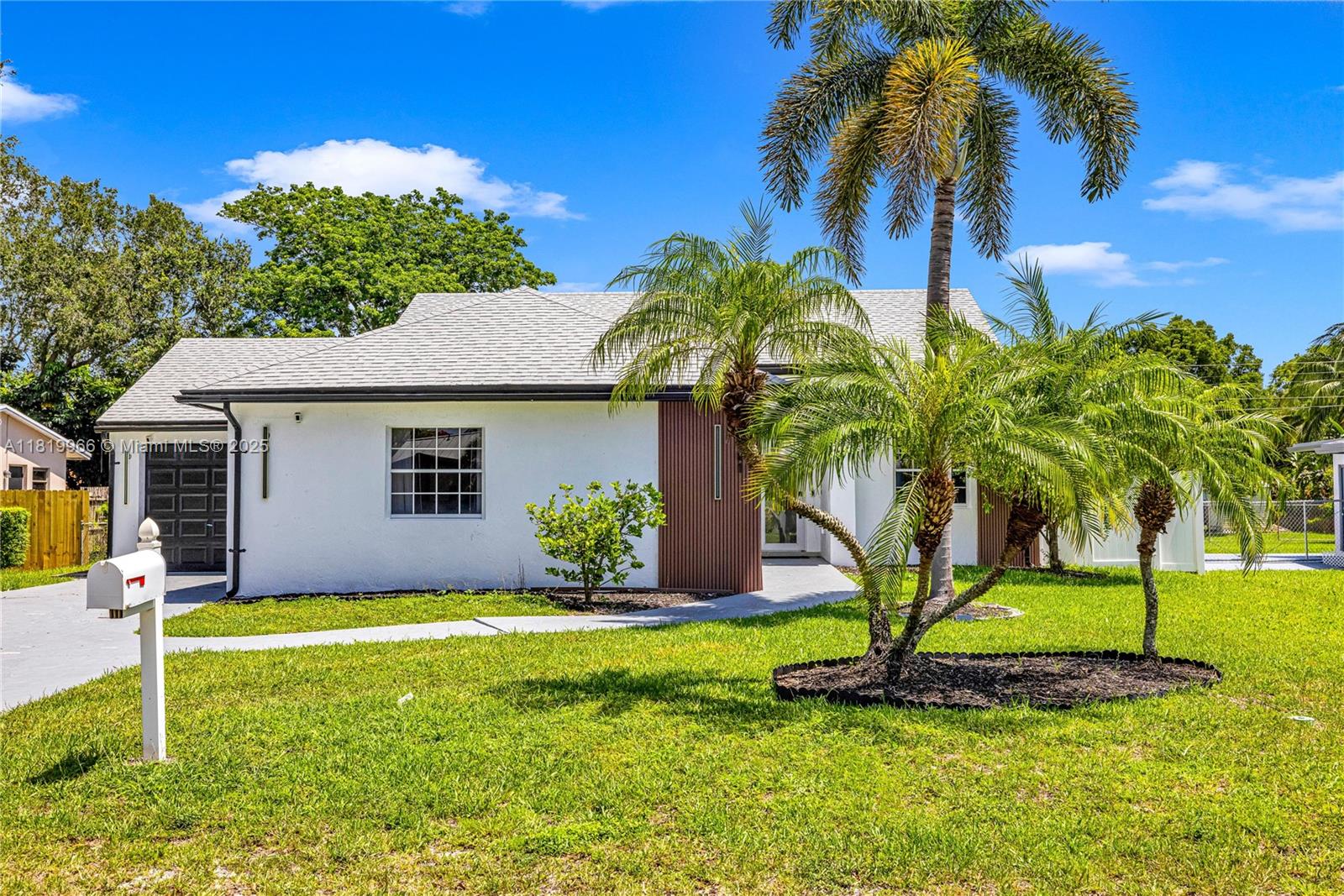 MANGO GARDENS - Residential