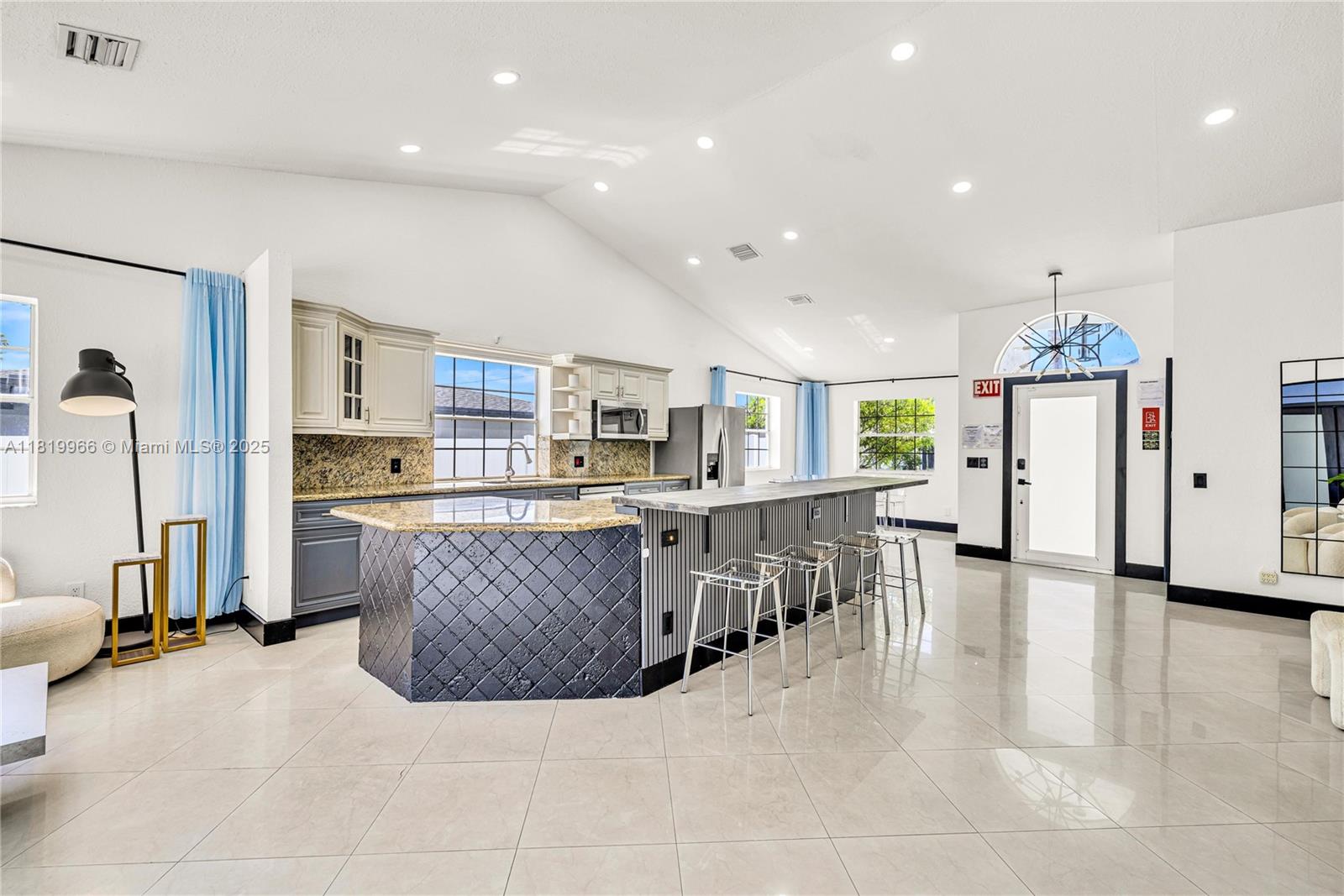 MANGO GARDENS - Residential
