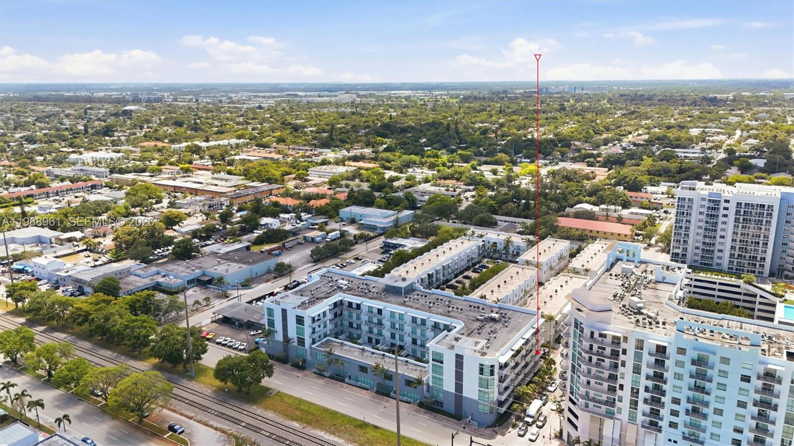 LOFTS AT HOLLYWOOD STATIO - Residential