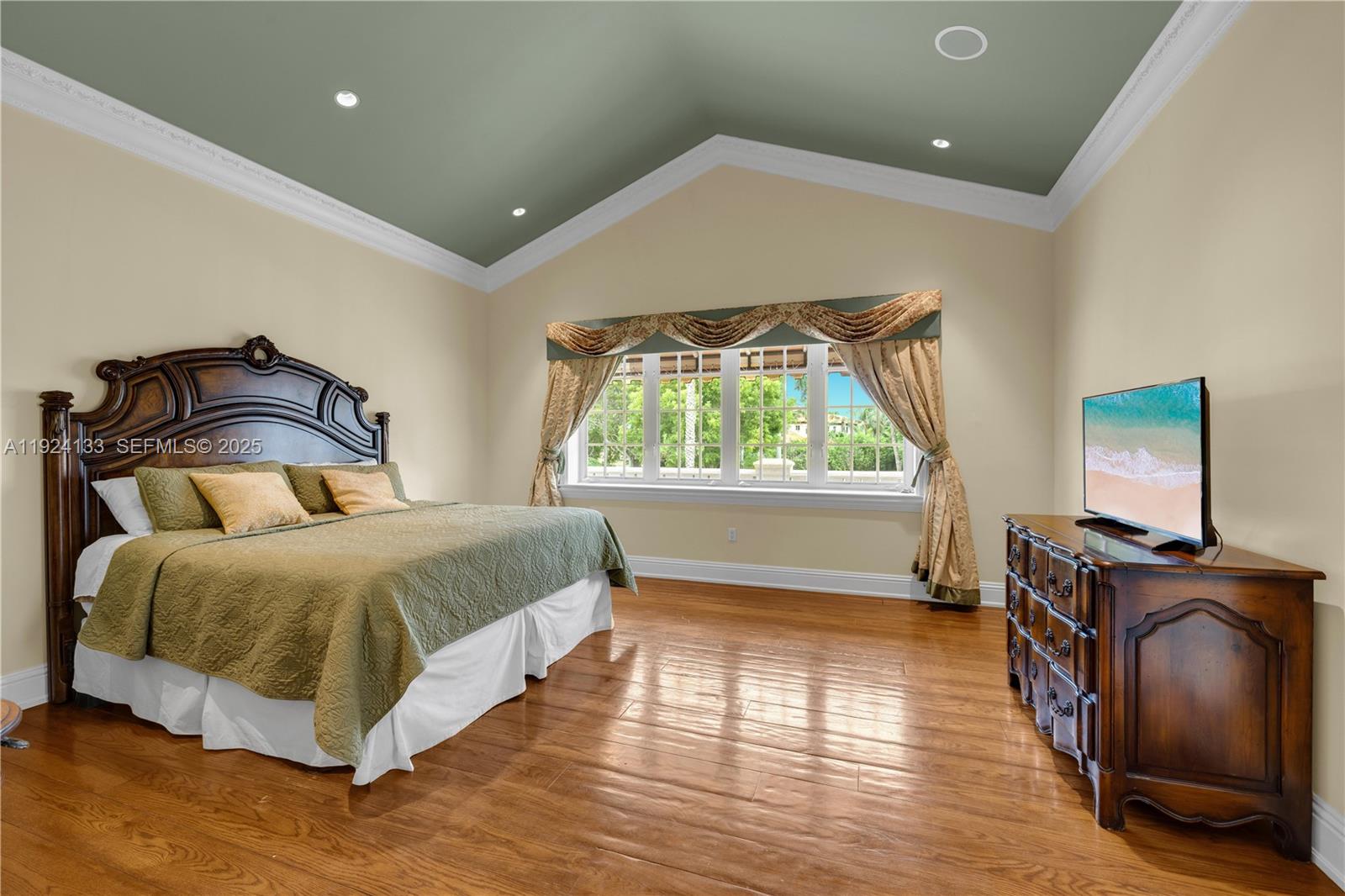 Deering Bay Estates - Residential Lease