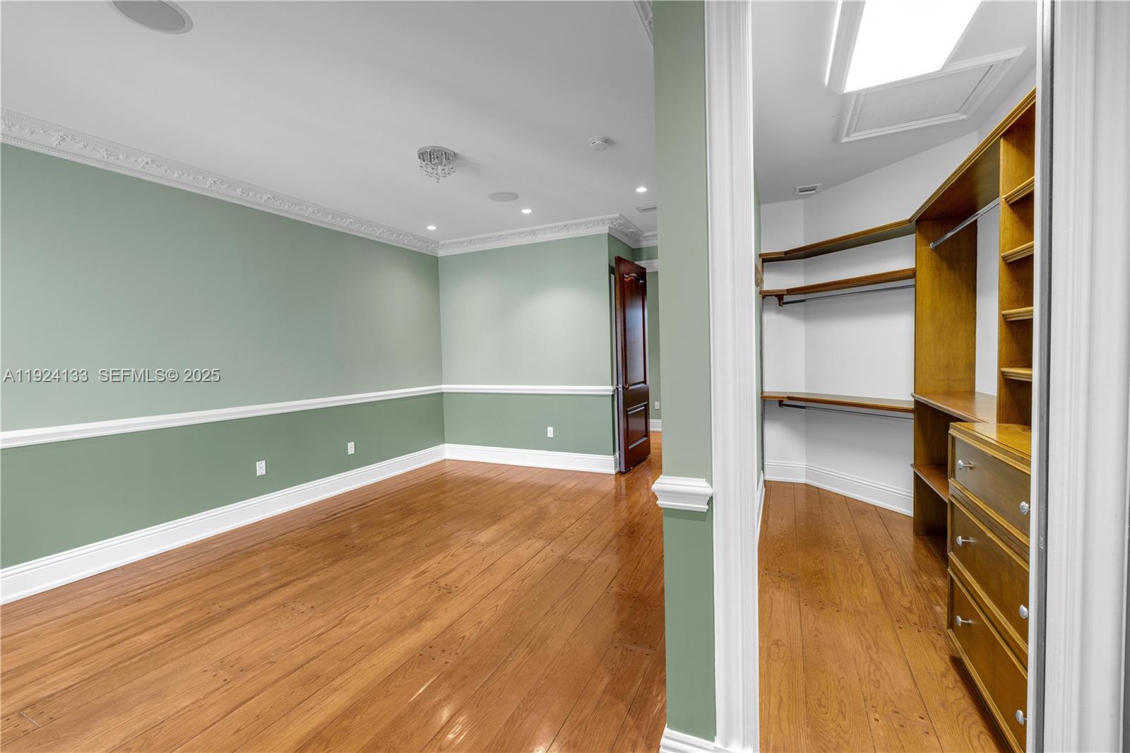 Deering Bay Estates - Residential Lease