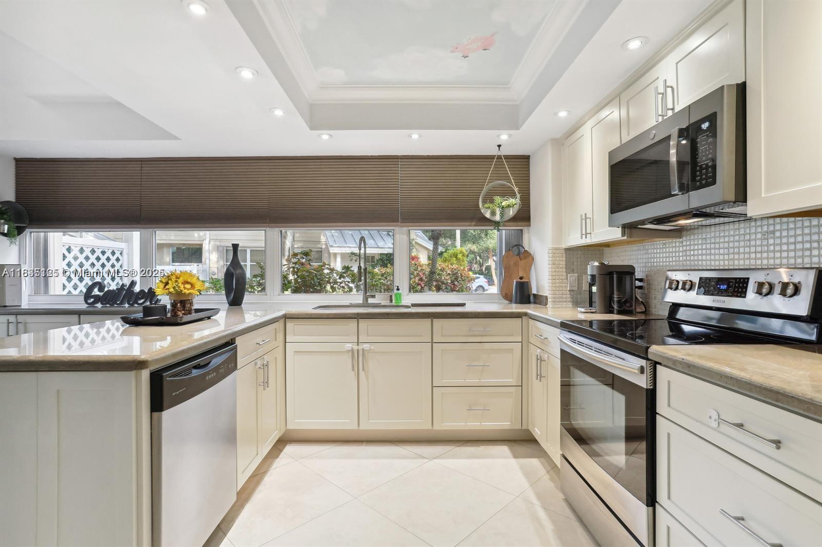 WELLESLEY AT BOYNTON BEAC - Residential