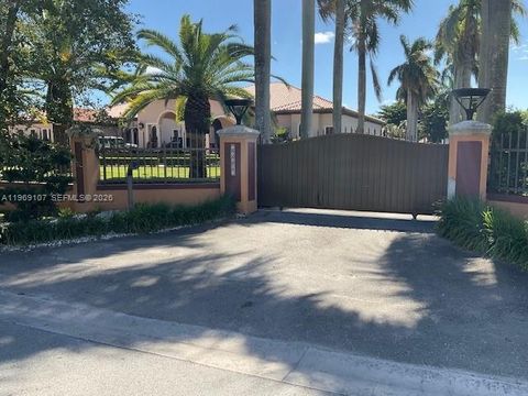 12500 SW 43rd St R1 Miami FL 33175